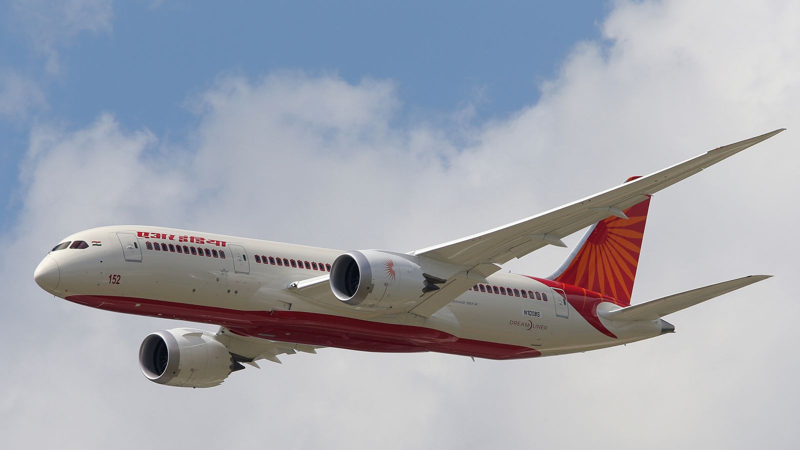 Air India Unveils $400 Million Retrofit Program for Boeing 787-8 Fleet with Modern Interiors