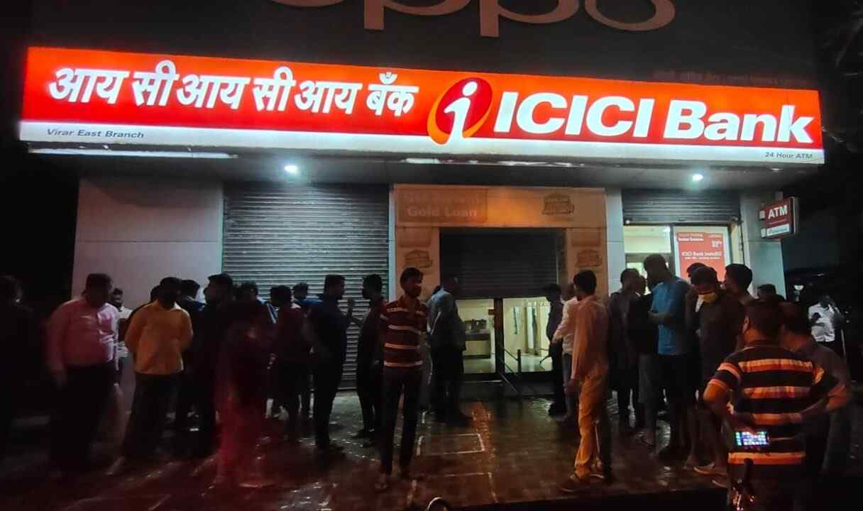 ICICI Bank Cuts Minimum Balance for New Savings Accounts After Public Backlash