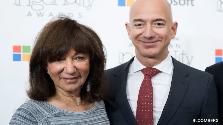 Jackie Bezos, Mother of Jeff Bezos and Early Amazon Investor, Passes Away at 78