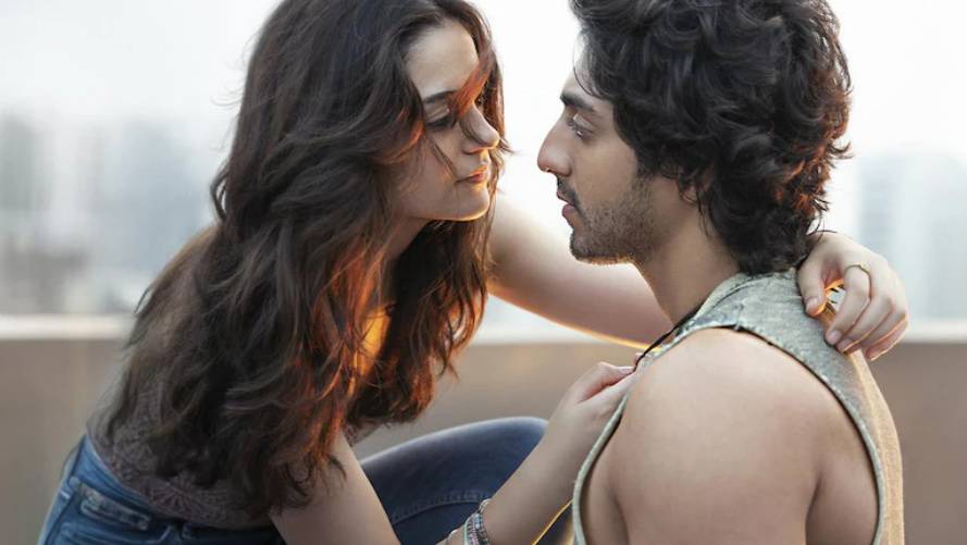 Saiyaara Box Office Collection Day 19: Mohit Suri's Film Enters ₹300 Crore Club, Maintains Strong Hold