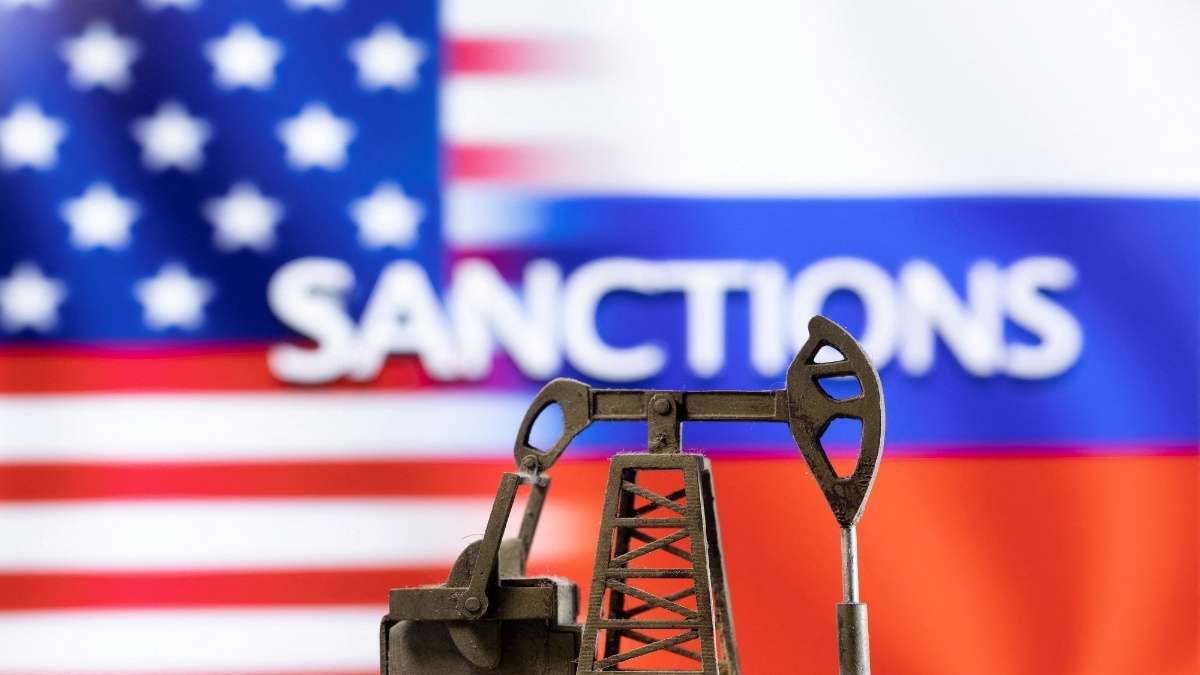 Trump Claims India May Halt Russian Oil Imports; MEA Sources Deny Any Pause