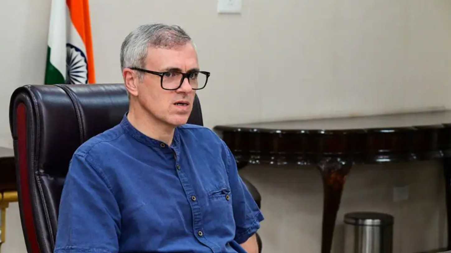 Omar Abdullah: “Why Have National Emblem at a Religious Site?” — Hazratbal Vandalism Sparks Political Uproar