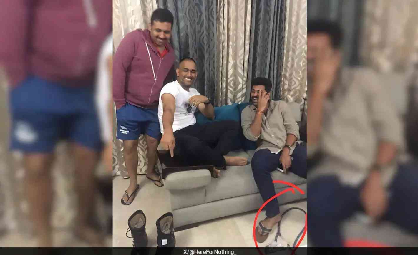 MS Dhoni 'Hookah Memes' Take Over Internet After Irfan Pathan's Revelation