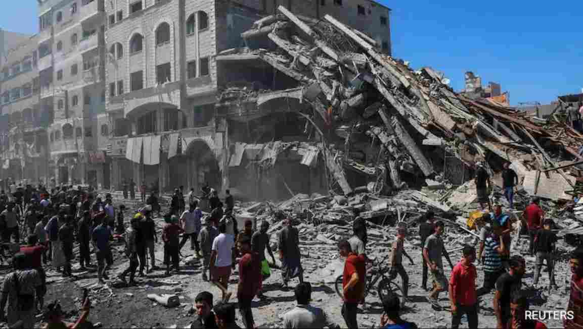 6 Killed in Gaza Strikes Just Hours After Trump Urged Israel to Halt Bombing