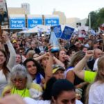 Israeli Hostages Freed by Hamas After 2 Years Amid Massive Cheers in Tel Aviv