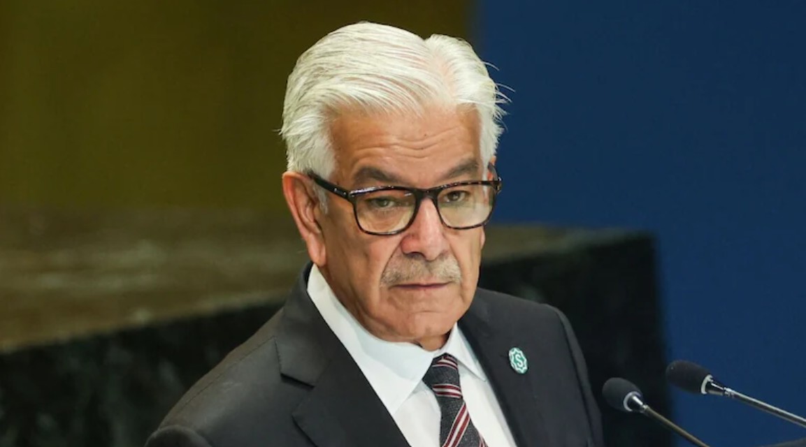 Khawaja Asif Claims "India Was United Only Under Aurangzeb": Sparks Outrage With War Remarks
