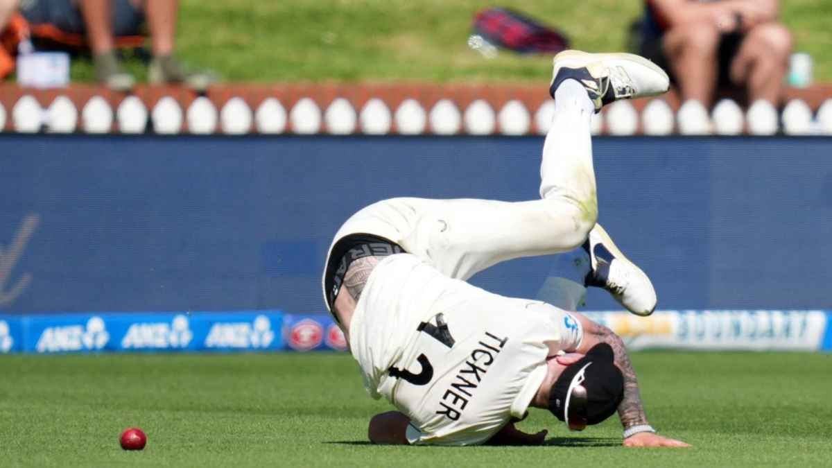 New Zealand Pacer Blair Tickner Taken to Hospital After Shoulder Injury in 2nd Test vs WI