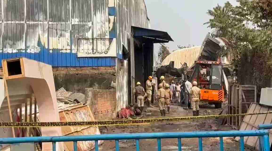 21 Killed in Fire at Two Warehouses in Kolkata, Including Wow Momo Unit